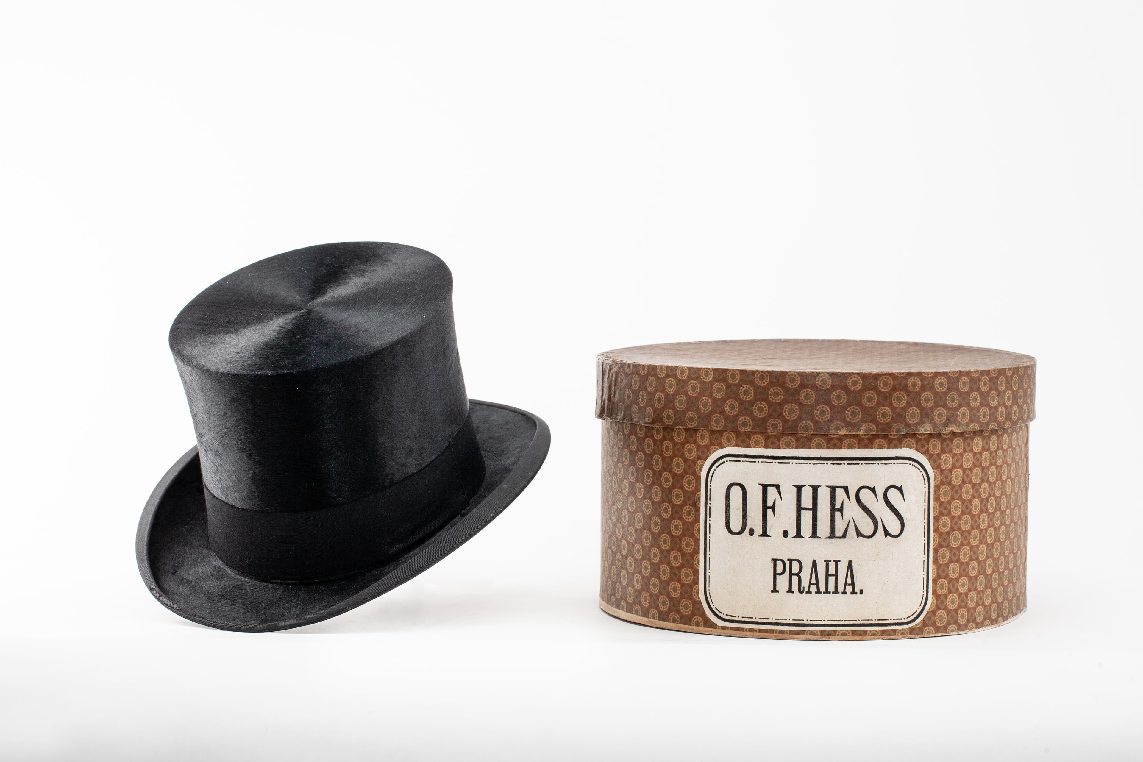 Black men’s top hat - 1920–1925